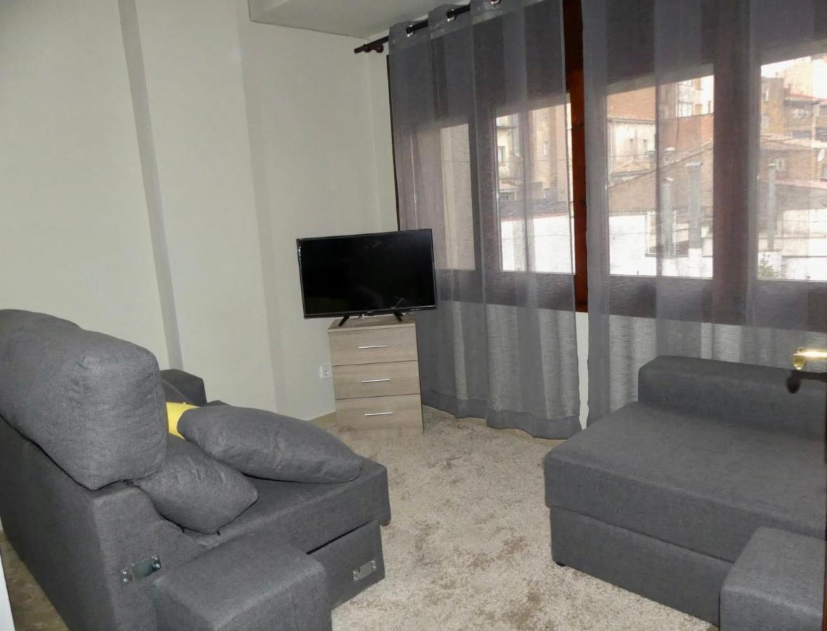 Apartament Encantador Al Centre De Vic Aptgarbi Buitenkant foto