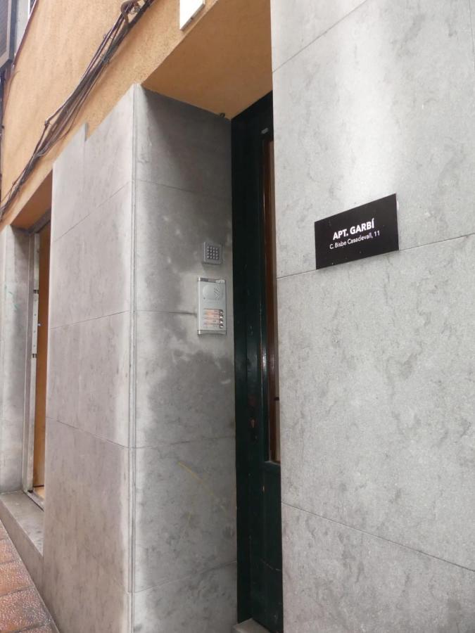Apartament Encantador Al Centre De Vic Aptgarbi Buitenkant foto