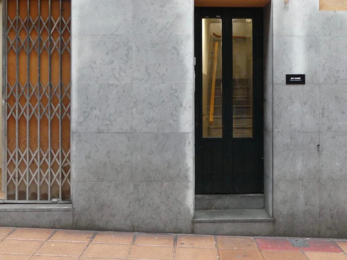 Apartament Encantador Al Centre De Vic Aptgarbi Buitenkant foto