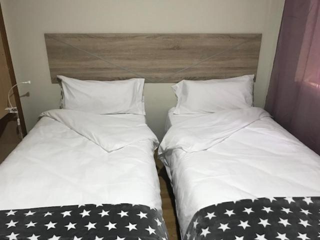Apartament Encantador Al Centre De Vic Aptgarbi Buitenkant foto